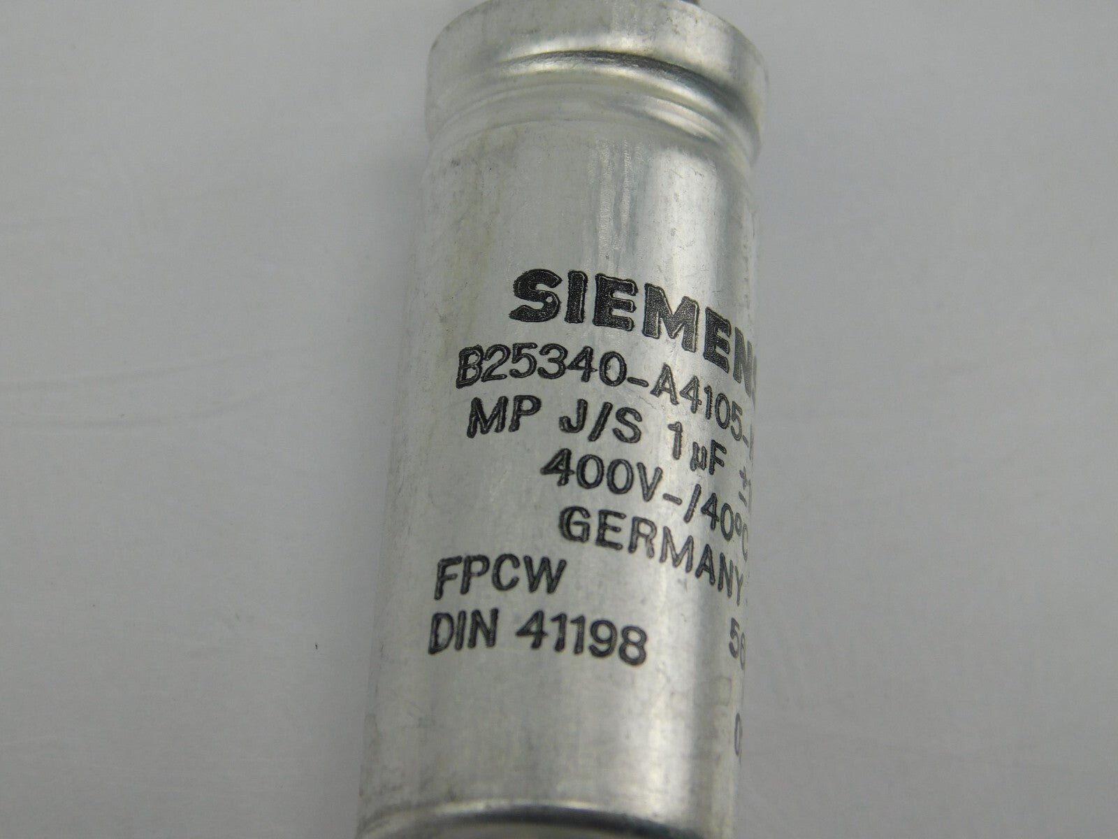 Siemens B25340-A4105-K000 Mp J/S 1µF -+10% 400V-/40°C ** 13 Stück**