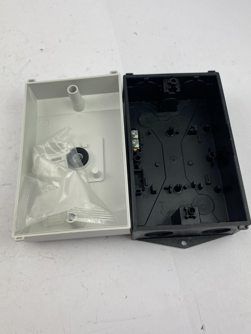 EATON  P132/I2...