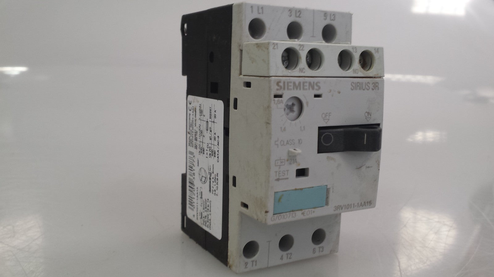 SIEMENS SIRIUS 3R 3RV1011-1AA15 Leistungsschalter