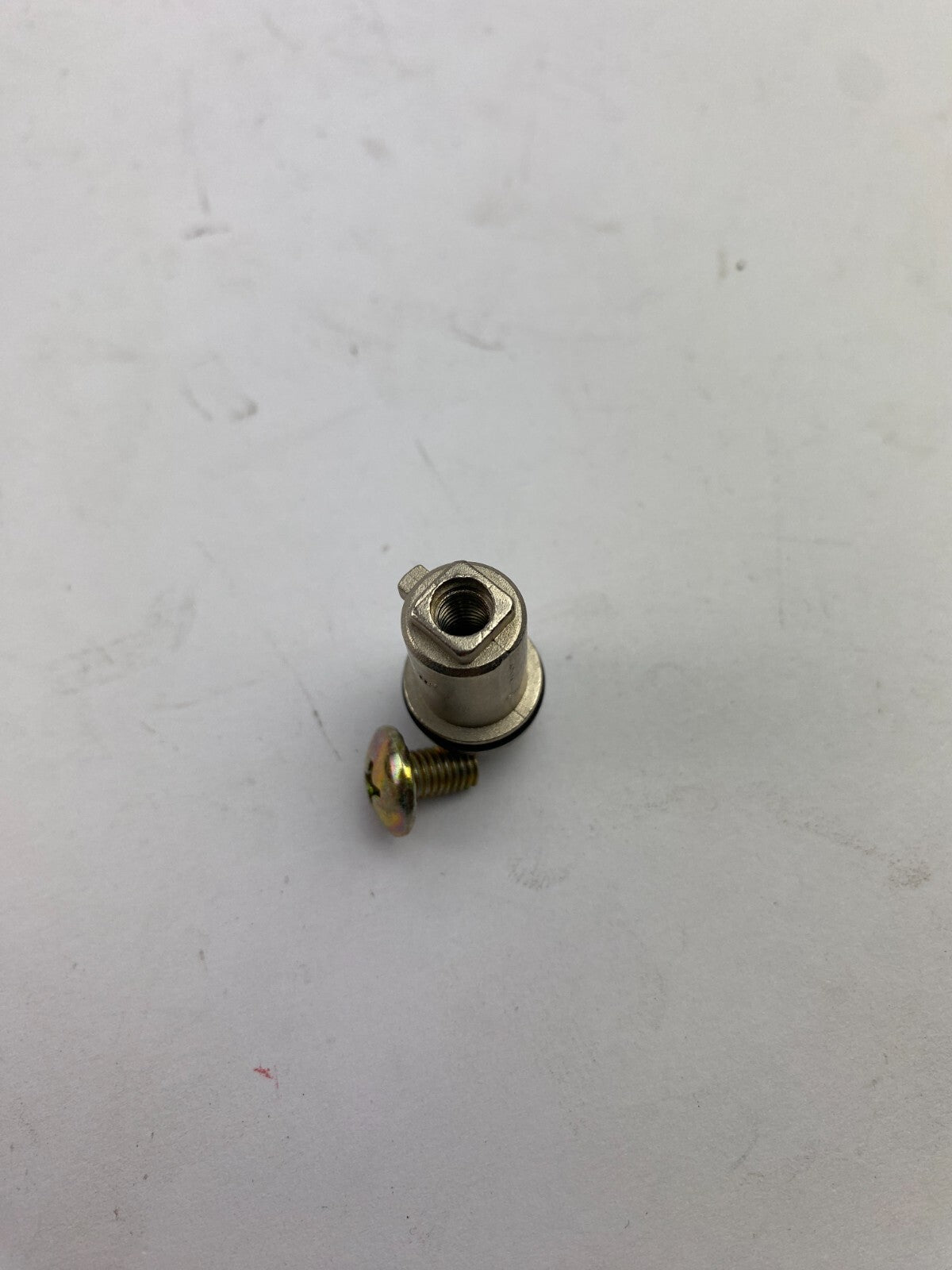 General Electric 813068 Double BiT
