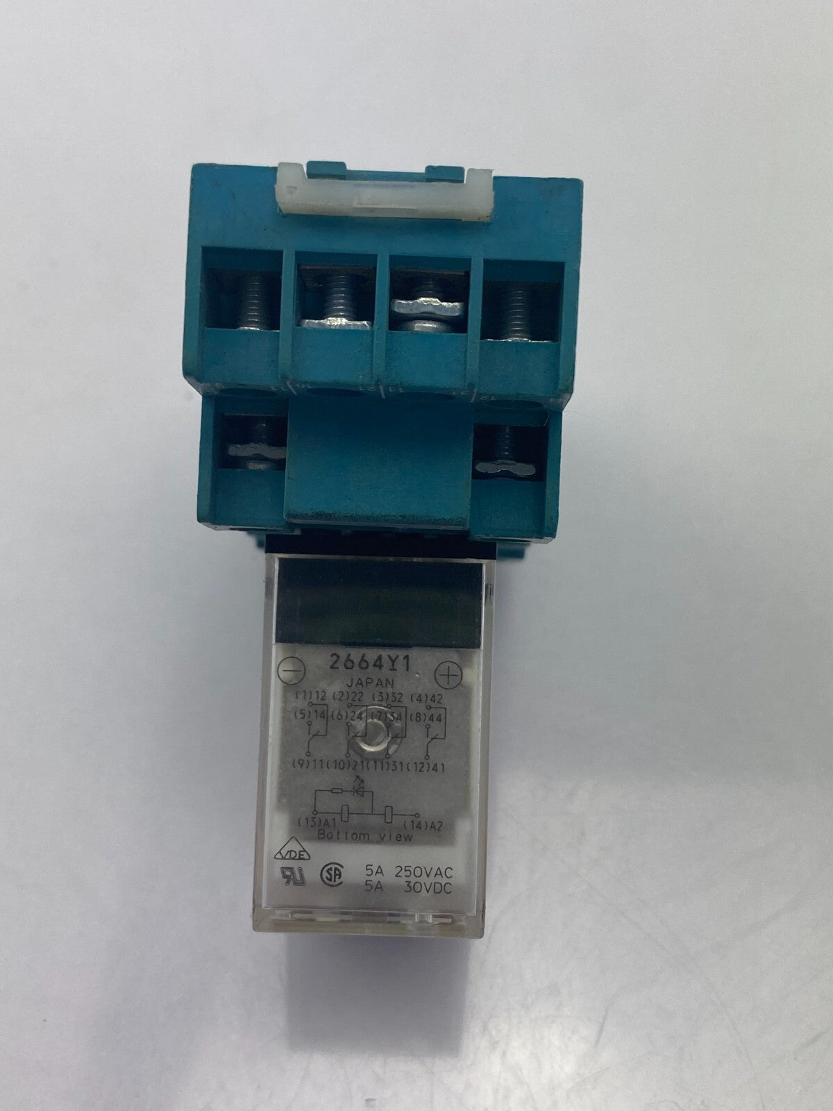 OMRON MY4IN 24VDC + finder TYPE 94.74