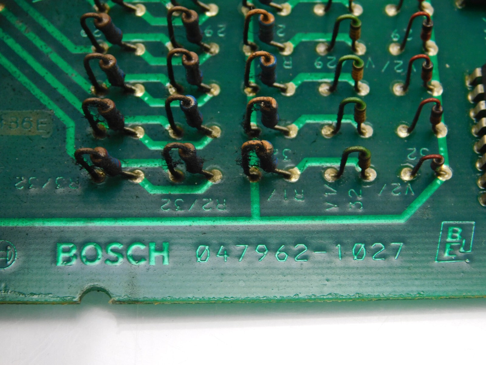 Bosch E24V 04792-1027