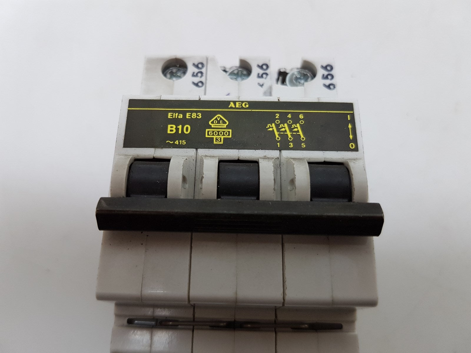 AEG Elfa E83 B10