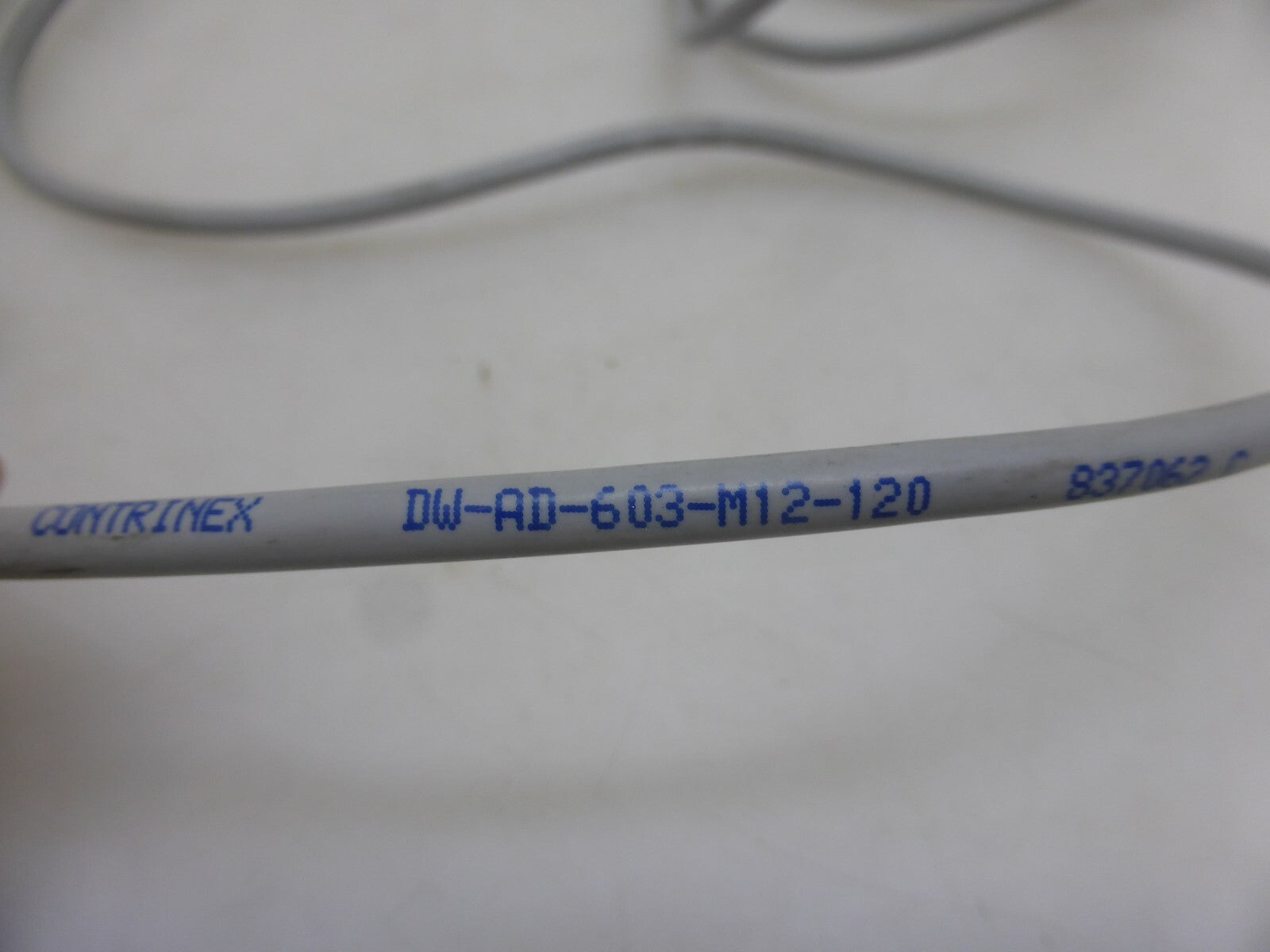 CONTRINEX Näherungs-Schalter DW-AD-603-M12-120 ca. 2 m Leitung