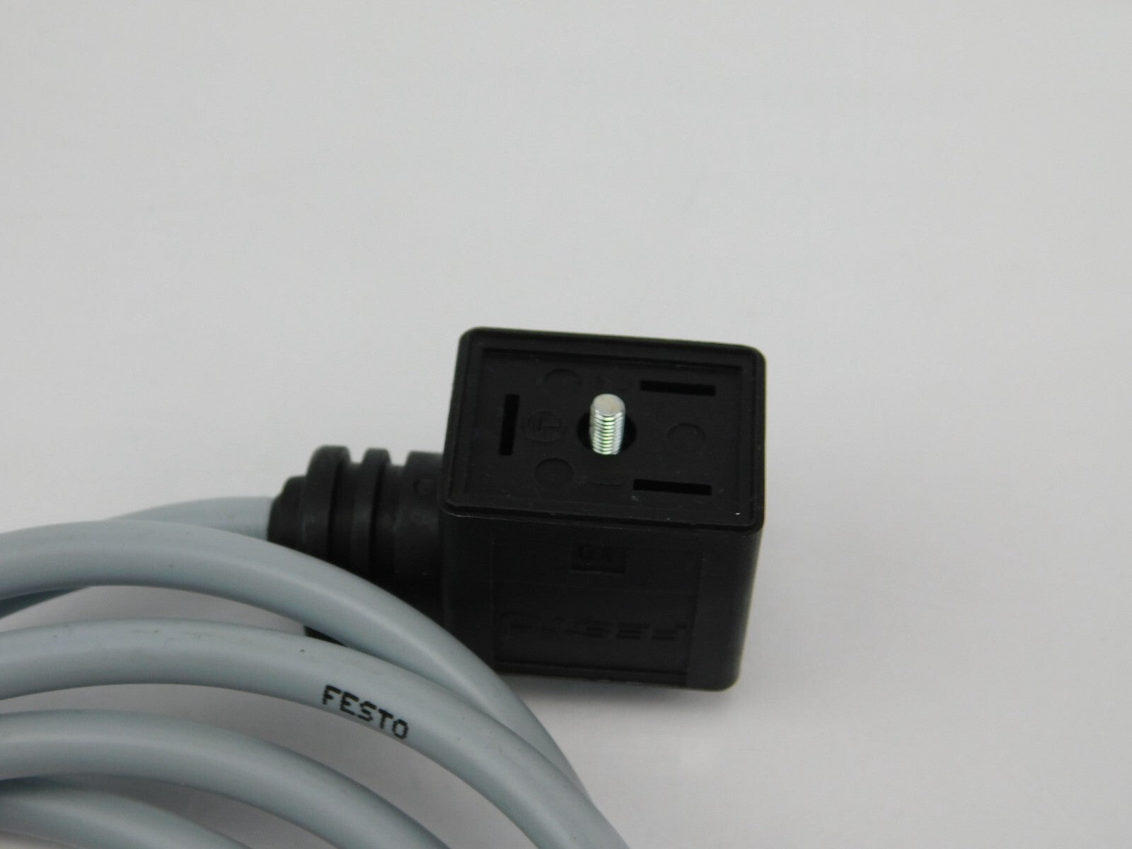 FESTO Steckdosenleitung KMF.124.2.5LED  30935
