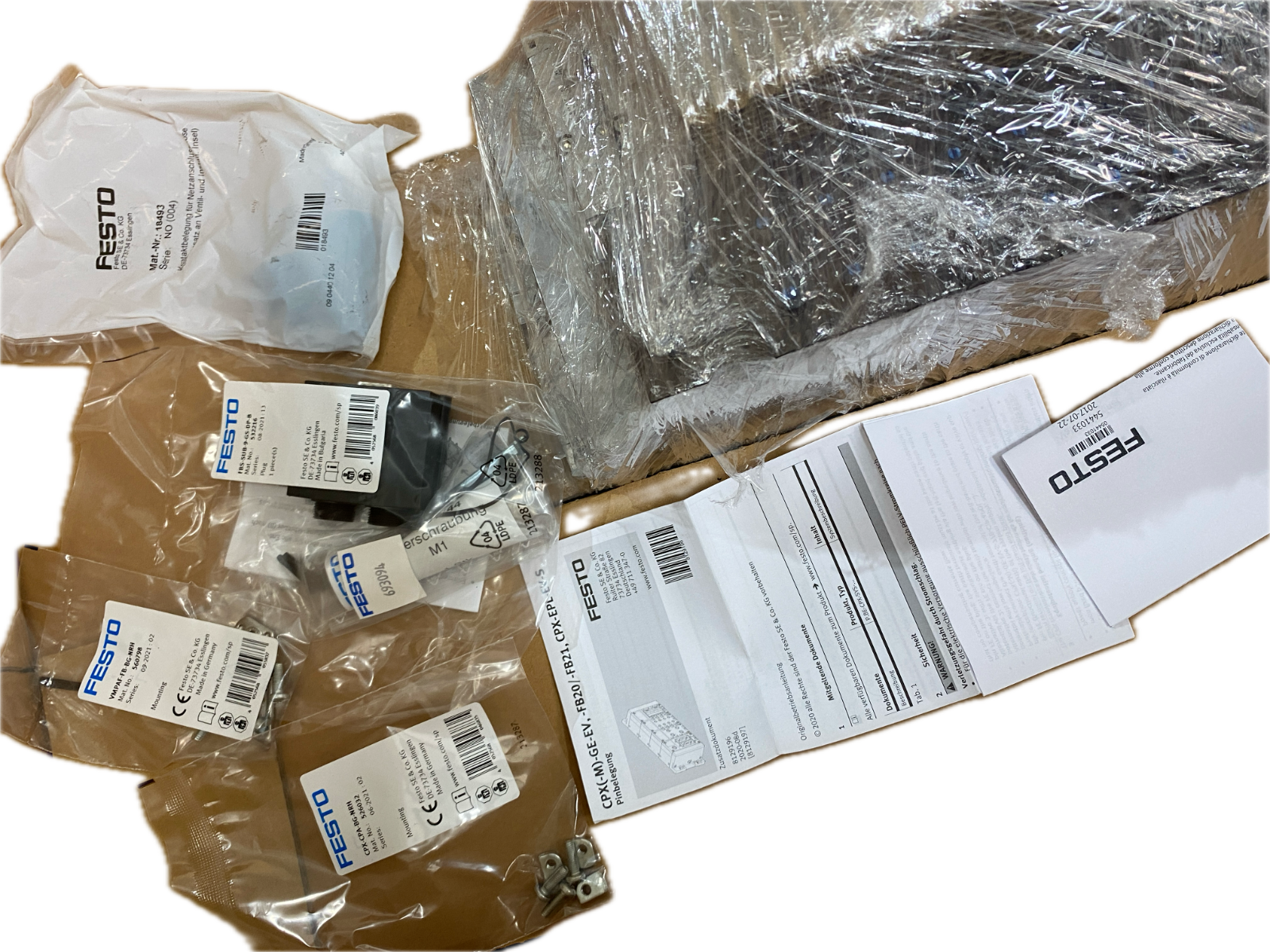 FESTO  Valve terminal  50E-F13GEQS-S+HN 44P-R-X-LX-6A-9JKOK