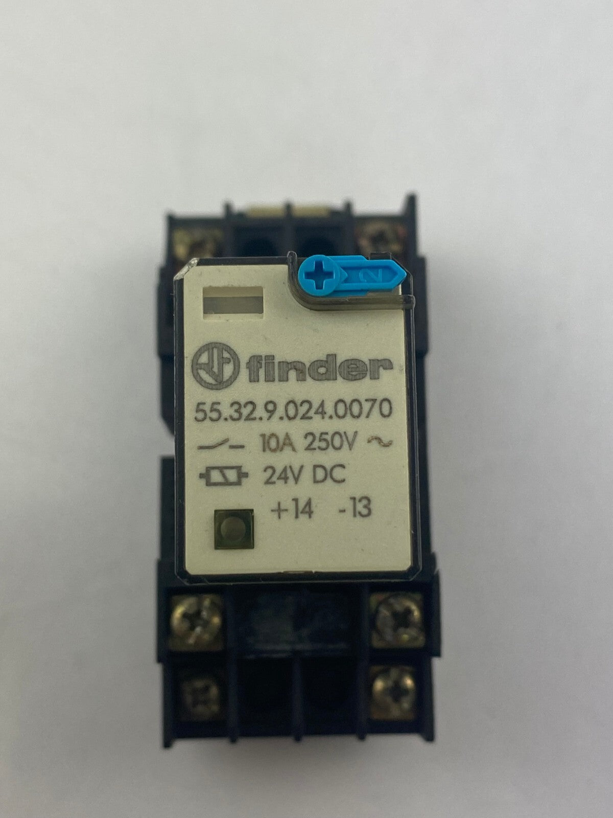 Finder 55.32.9.024.0070 10A 250V 24V DC