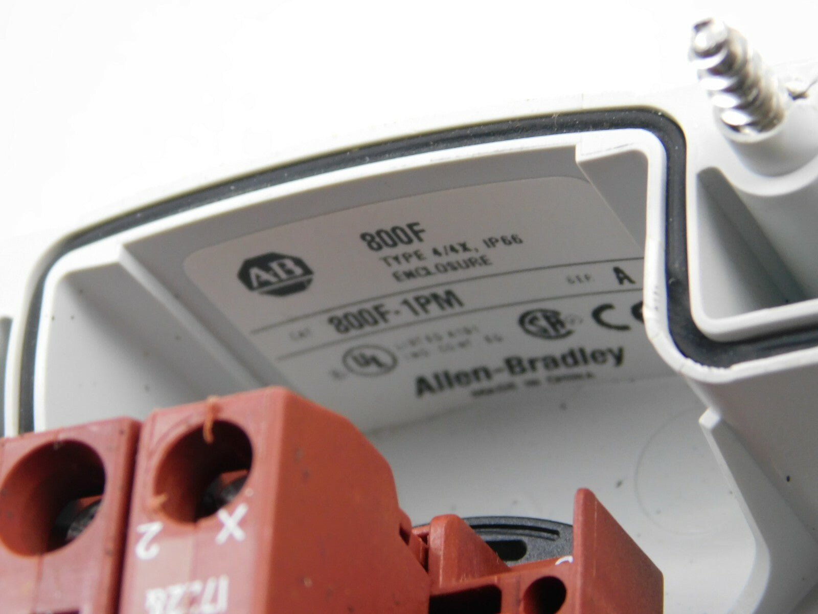 Allen Bradley 800F CEMA P9B10VN Bedienpult