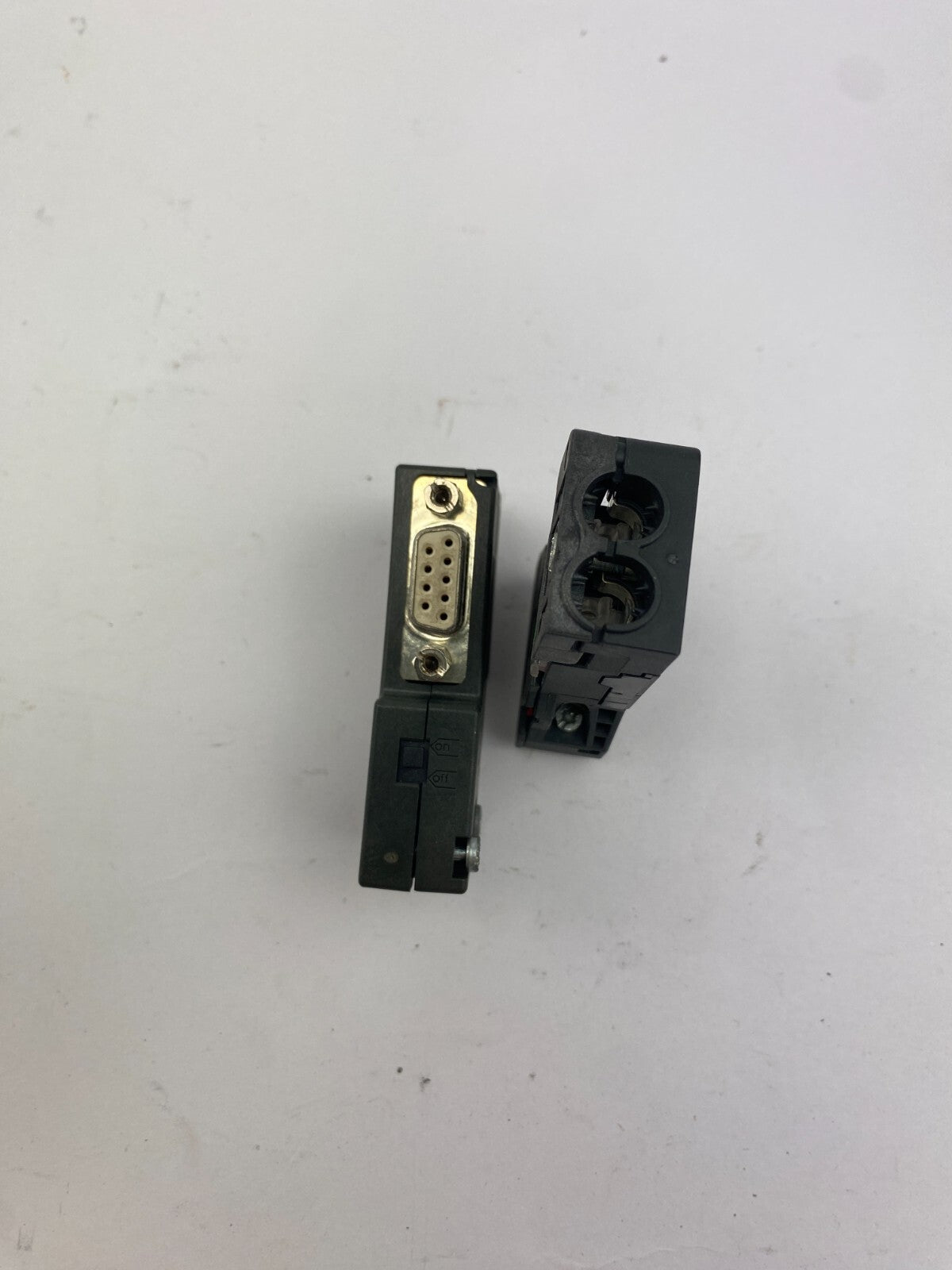 POSTEN..SIEMENS 6ES7972-0BB12-0XA0+SIEMENS PROFIBUS PLUG 180 6GK1500-0FC00