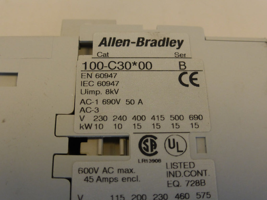 Allen Bradley 100-C30*00 B