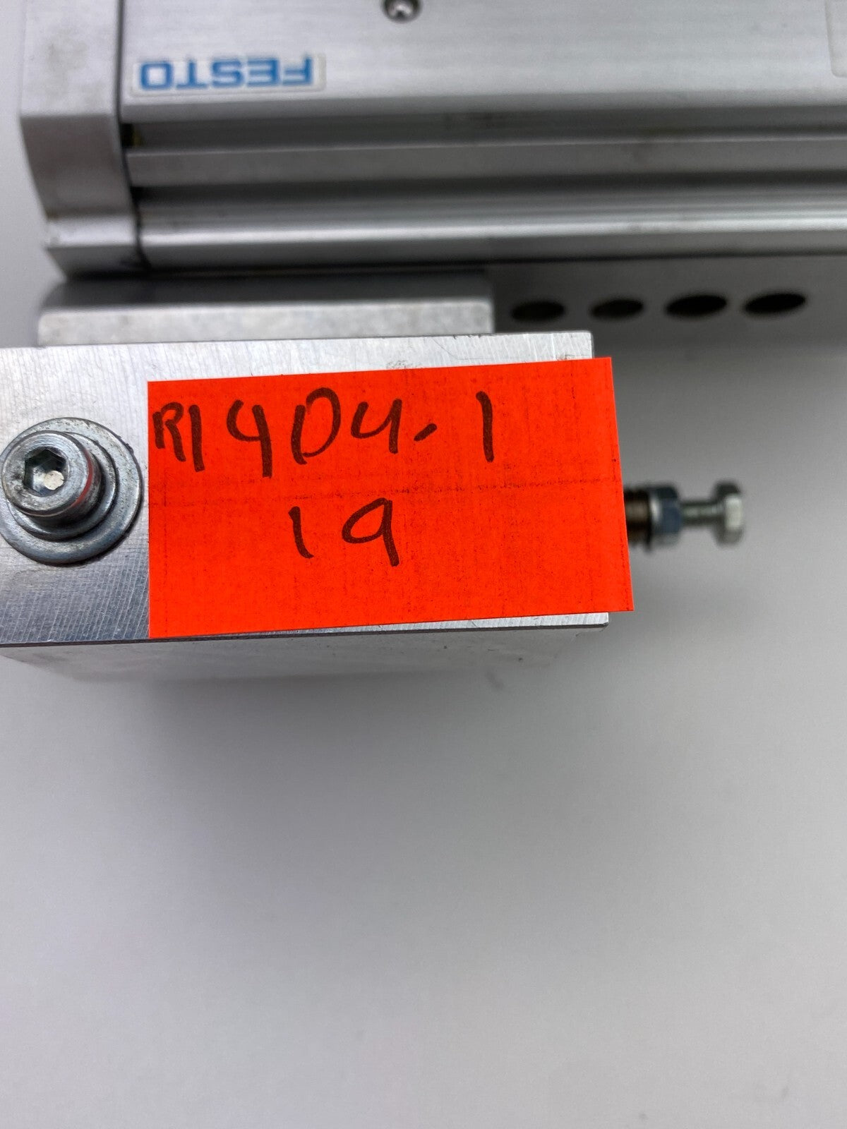 FESTO DGSL-10-40-Y3A 543957 J402
