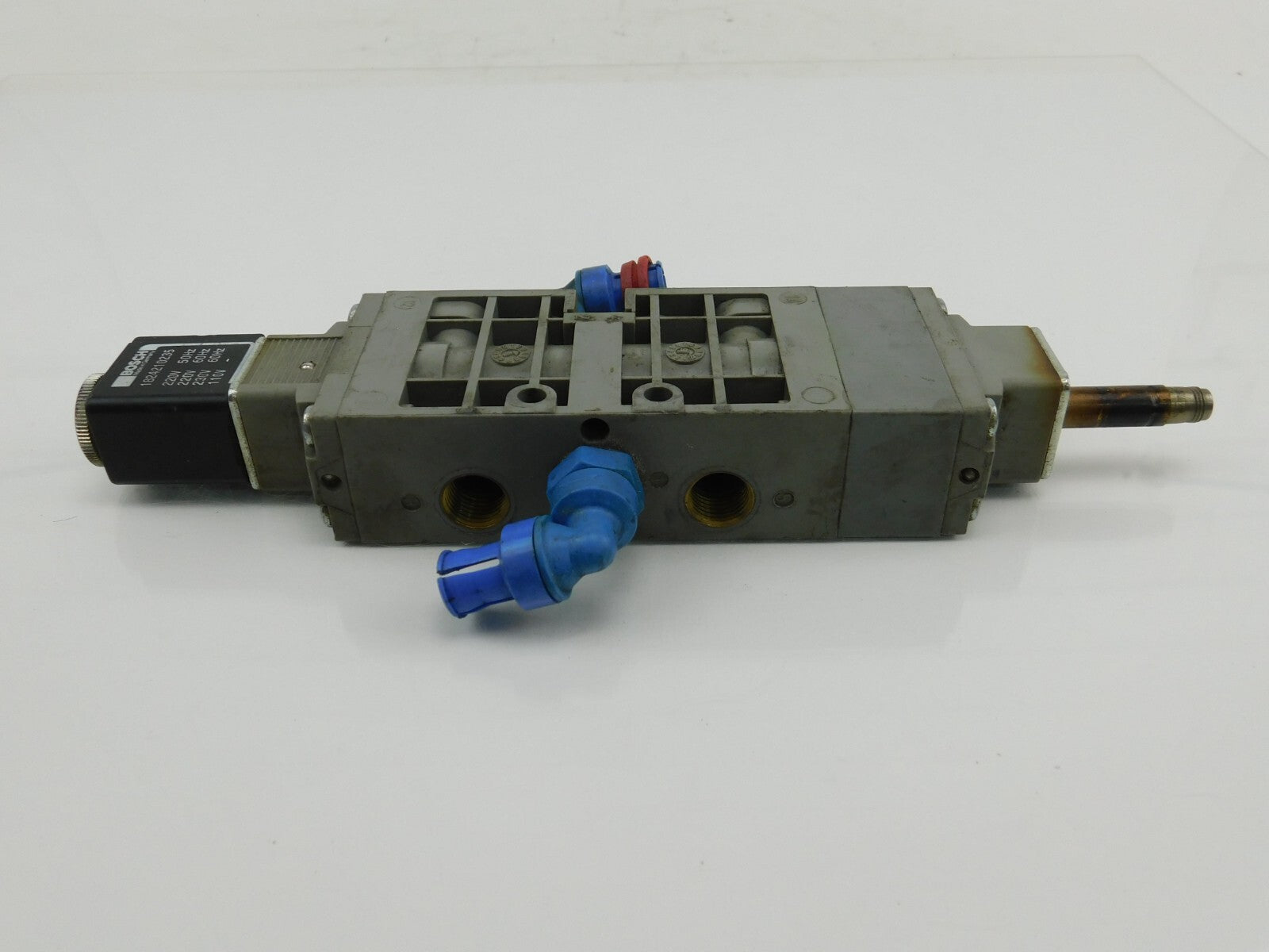 BOSCH 0 820 035 100 1824210235 220V 50Hz