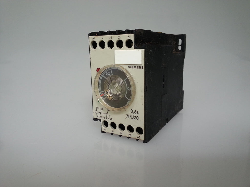 SIEMENS Zeitrelais 7PU2040