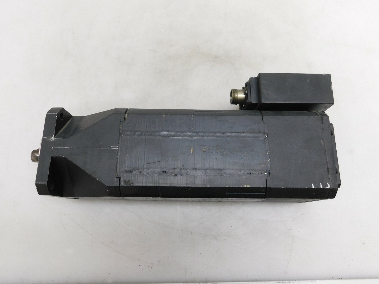 Isoflux ABB Servomotor 6443300UV1021G1E  14/70Nm  15,4/77A 