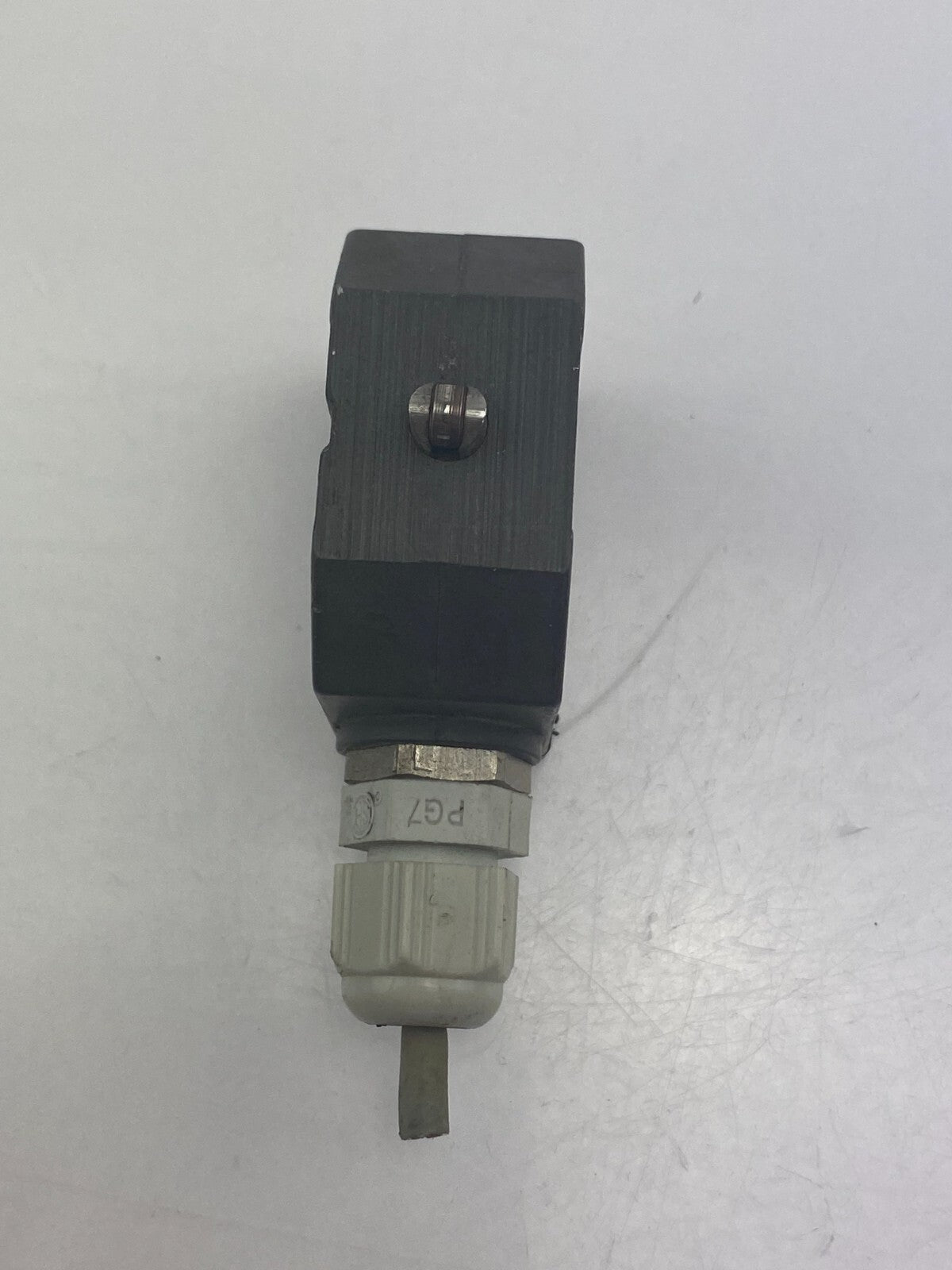 EUCHNER NO 1 R 550 4 A 250V~IP67