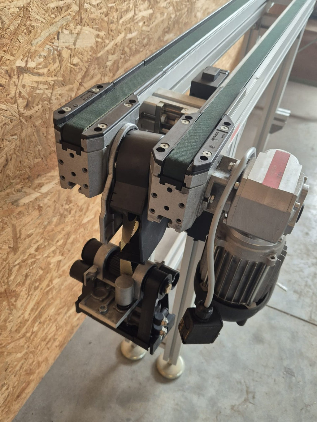 Bosch Bandstrecke BS2 3842999723  160*1200* 9*400/50*R*N*1