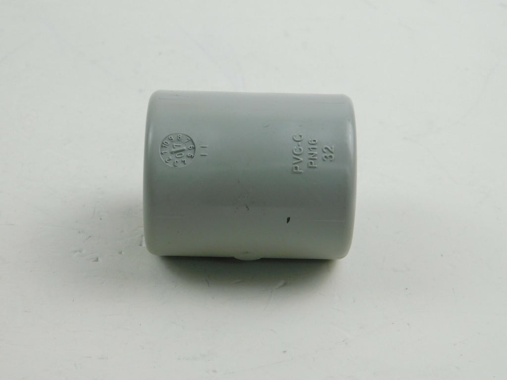 Georg Fischer Muffe egal d32 PN16 723 910 108 PVC-C        **  15 Stück  **