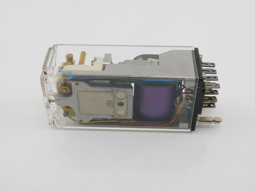 SIEMENS kleinpolrelais AK8J V23069-D1082-D106