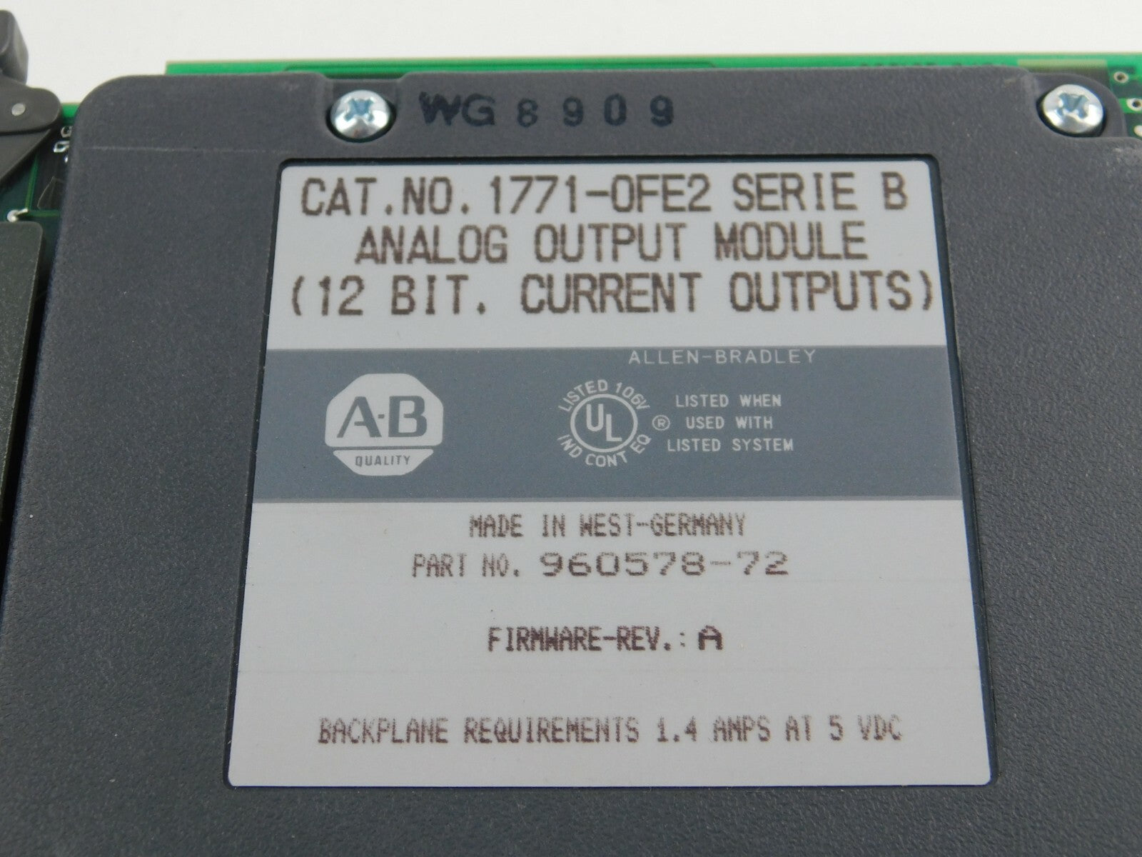 Allen Bradley CAT.NO.1771-OFE2 SERIE B  ANALOG INPUT MODULE ( 12 BIT)