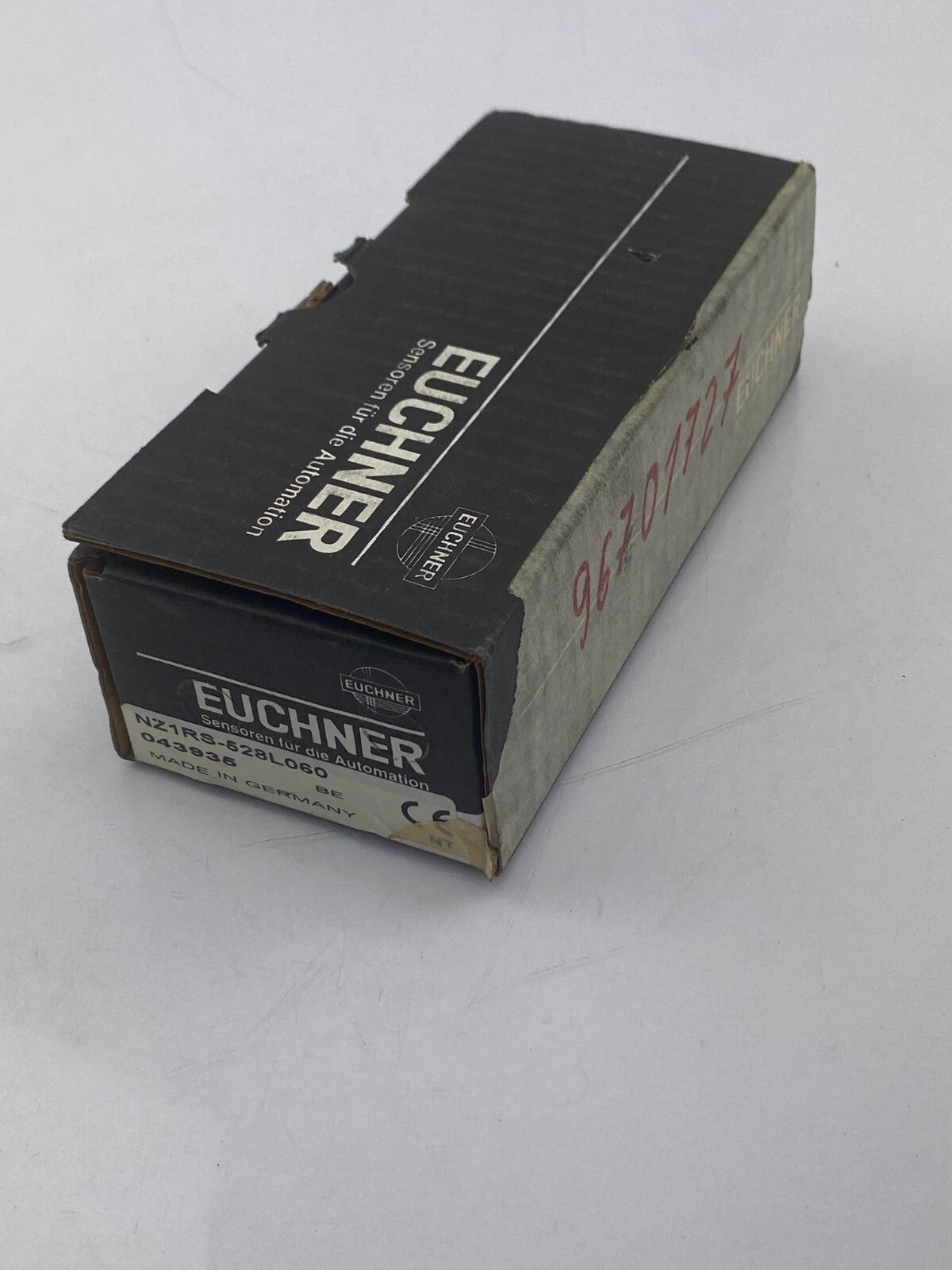 EUCHNER Safety Switch NZ1RS-528L060