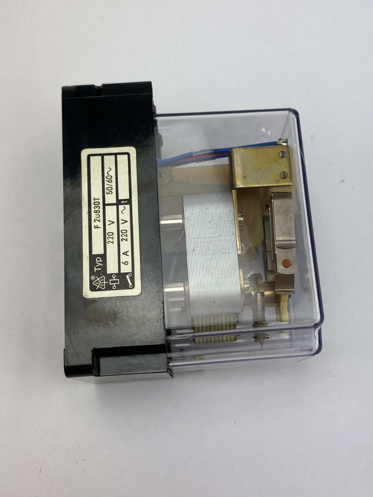 E.DOLD F2u830T 220V 50/60~ 6A 220V