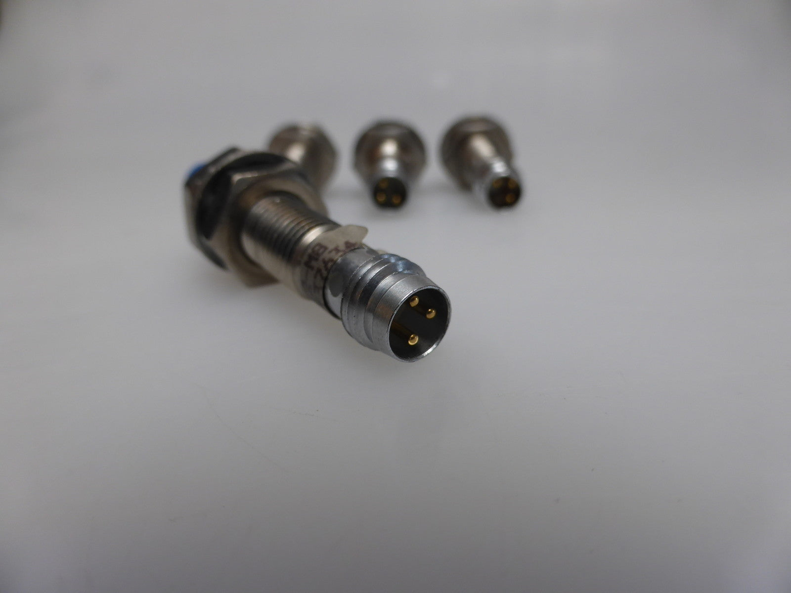 Contrinex Induktiver Nährungsschalter DW-AS-612-M8-001