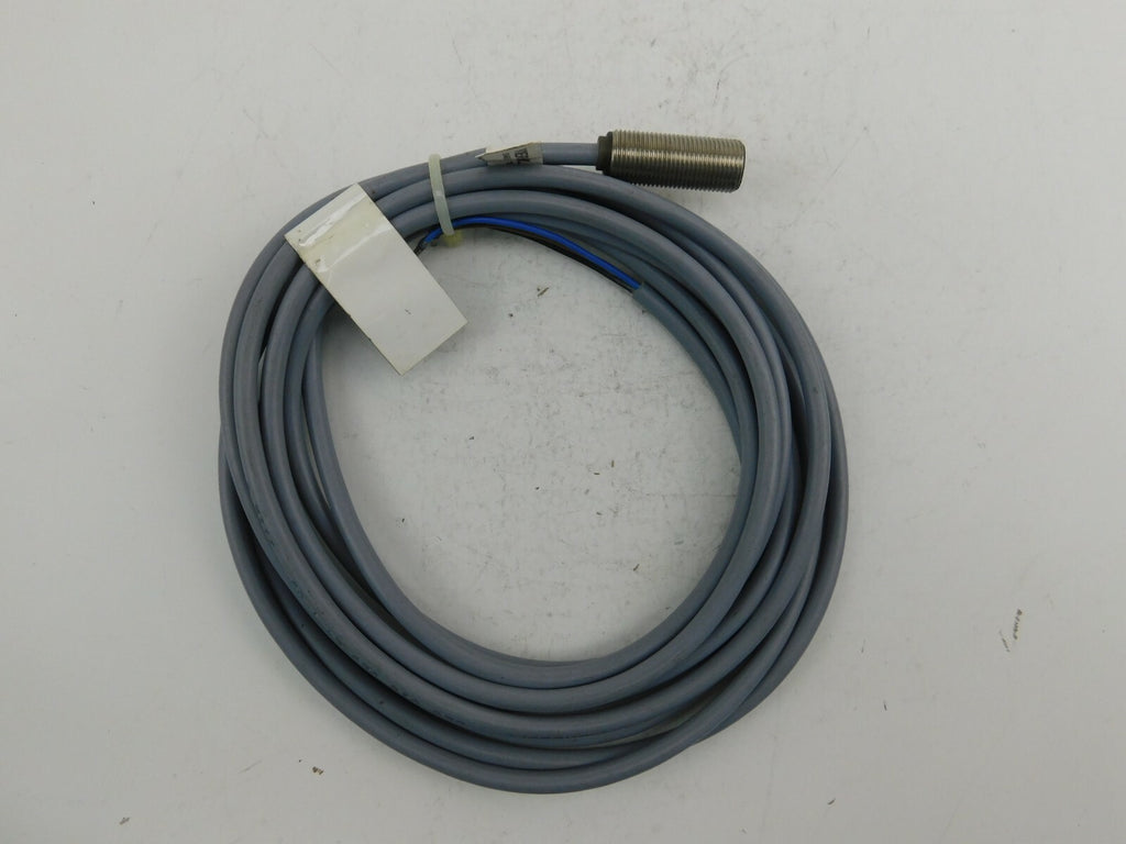 BALLUFF Näherungsschalter BES 516-325-E4-Y ** C.a 2 Meter **