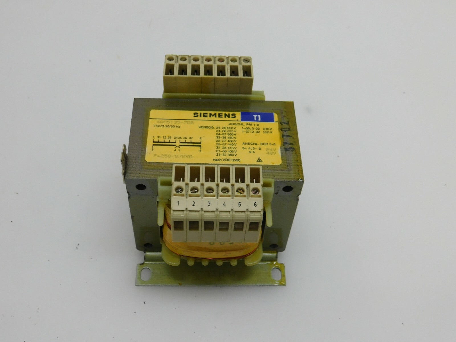SIEMENS  4AM5135-7DB