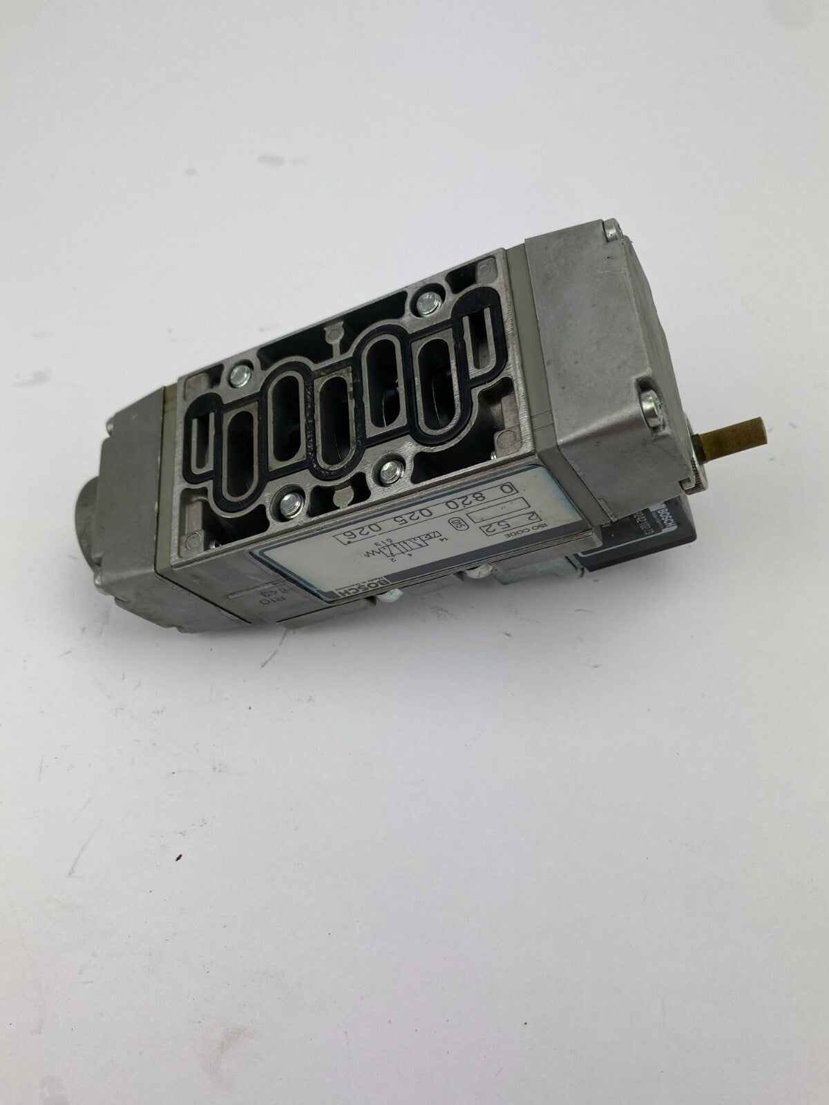BOSCH 0 820 025 026+BOSCH 1824210223 24V