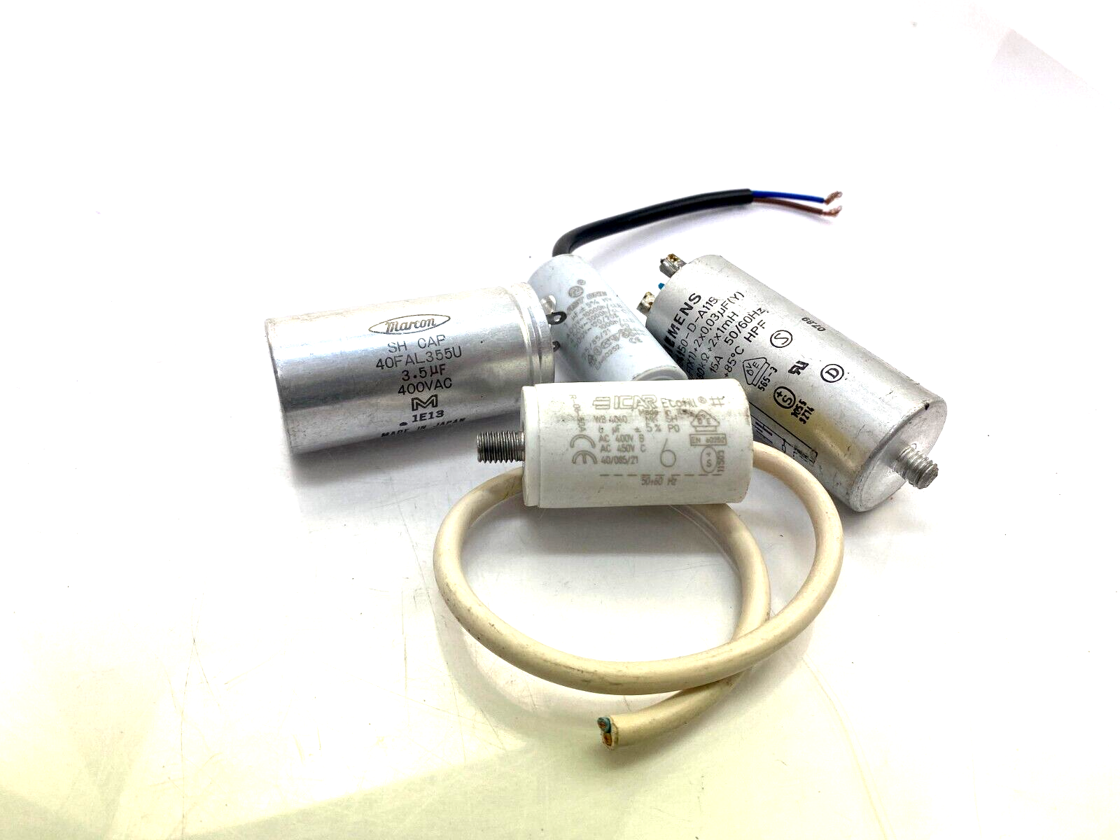 POSTEN..SIEMENS B84150-D-A 115 0,47uF(X1)+2 x 0,03 uF+Marcon 40FAL355U 3.5uF 4..