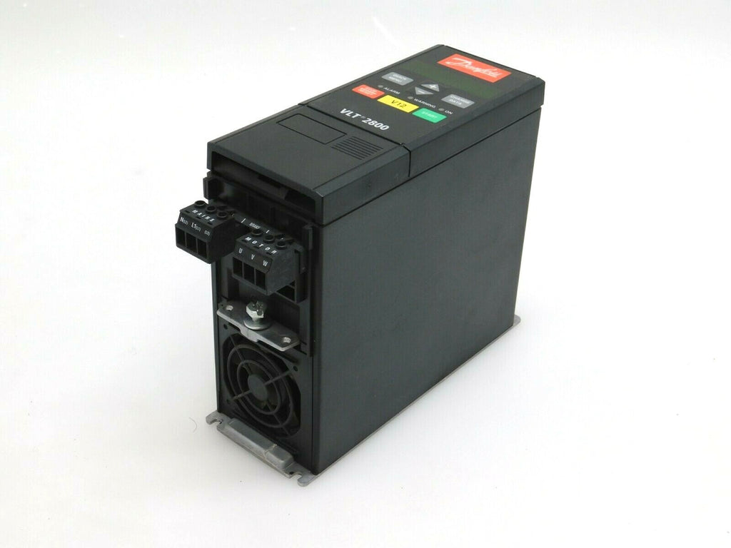 DANFOSS VLT2807PS2B20STR1DBF00A00 195N0027 1,7 KVA