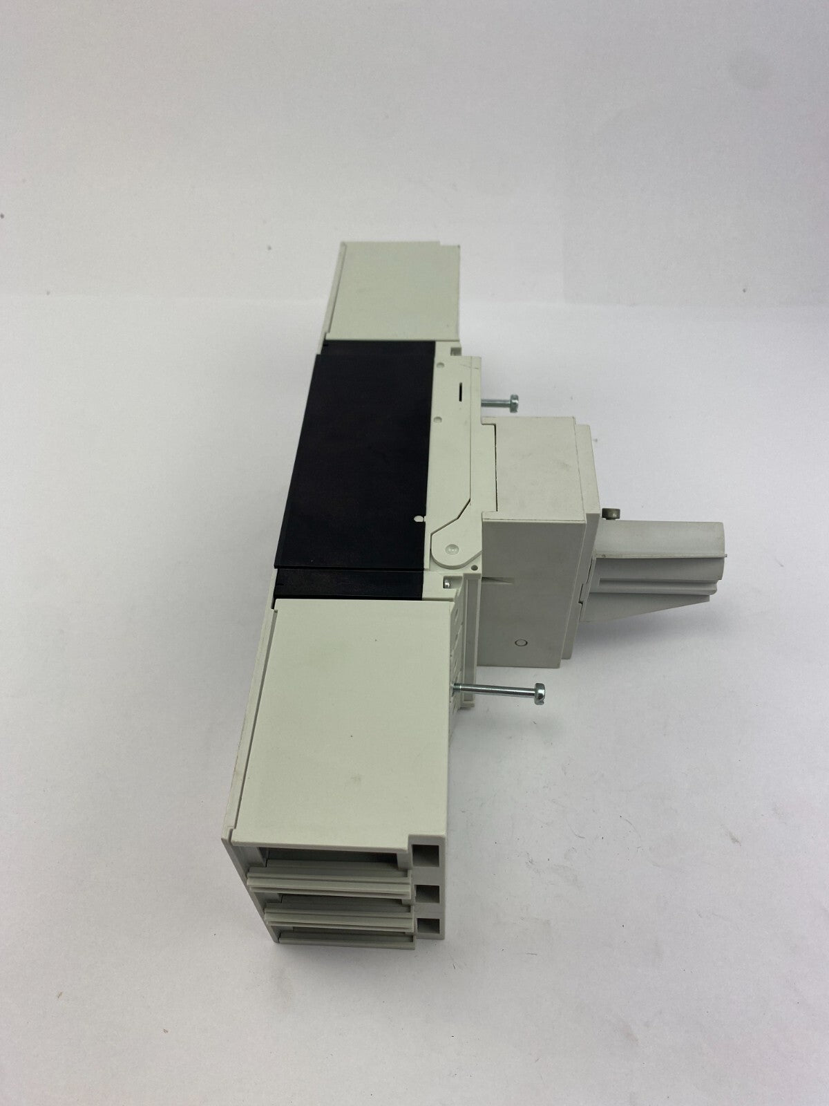 EATON NZM 1 XDV - N 1-63 AC-23A IEC/EN 60947-3 63A