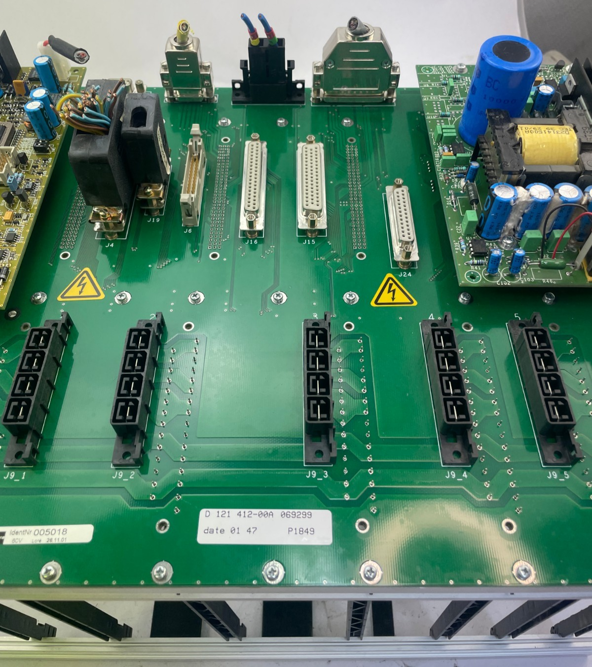 Stäubli Backplane / Baugruppenträger D 121 412-00A (IdentNr 005018)