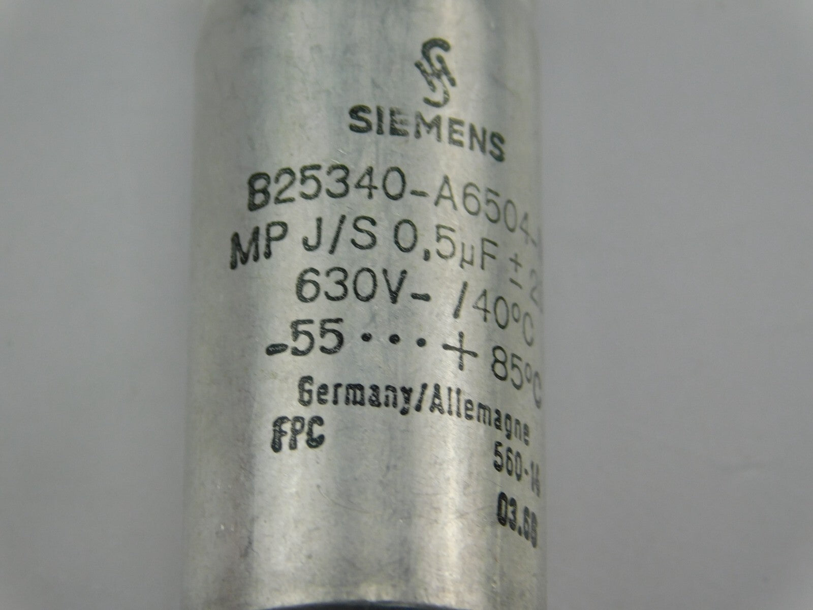 SIEMENS 825340-A6504-M MP J/S 0,5 630V-/40 C° ** 2 Stück **