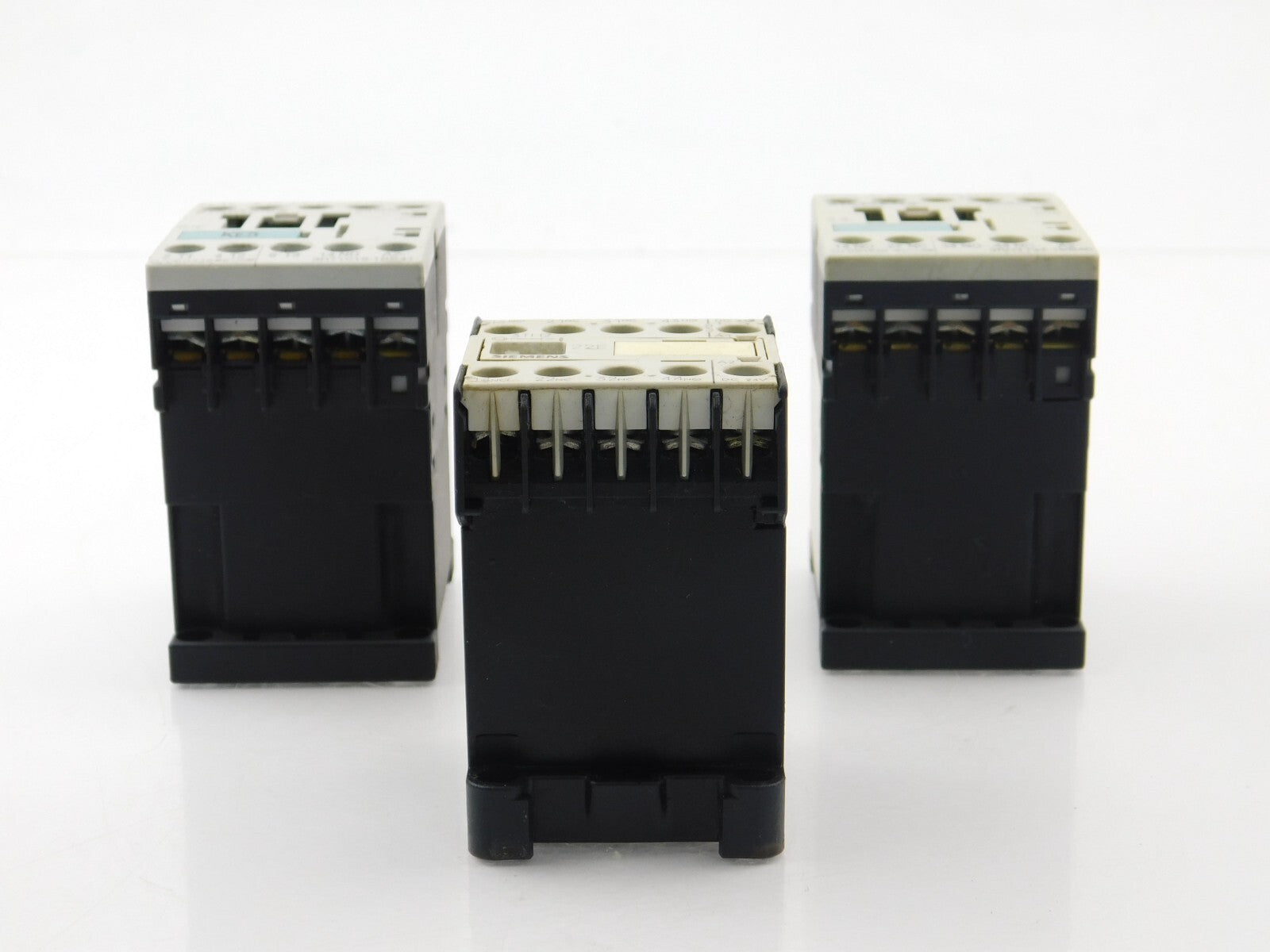 Posten SIEMENS 3RT1015-1BB41  3RH1131-1BB40 SIEMENS 3RTH2022-0BB4 ** 3 Stück **