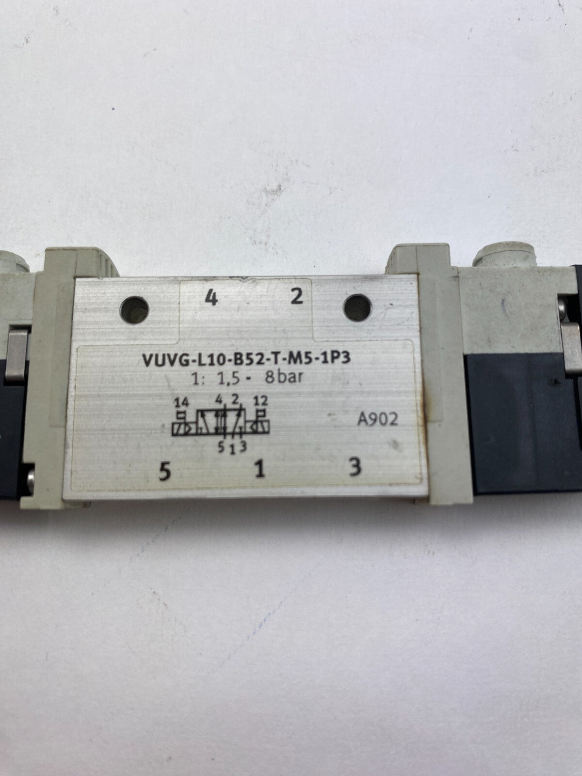 FESTO VUVG-L10-B52-T-M5-1P3+VAVE-L1-1VR8-LP