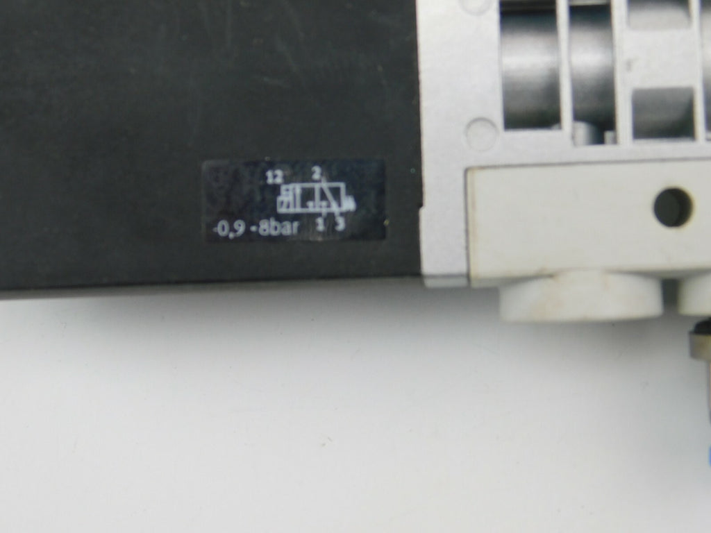 FESTO 151688 KMEB-1-24-2.5LED T913 FESTO MHE4-M1H-3/2G 1/4 525186 TN02