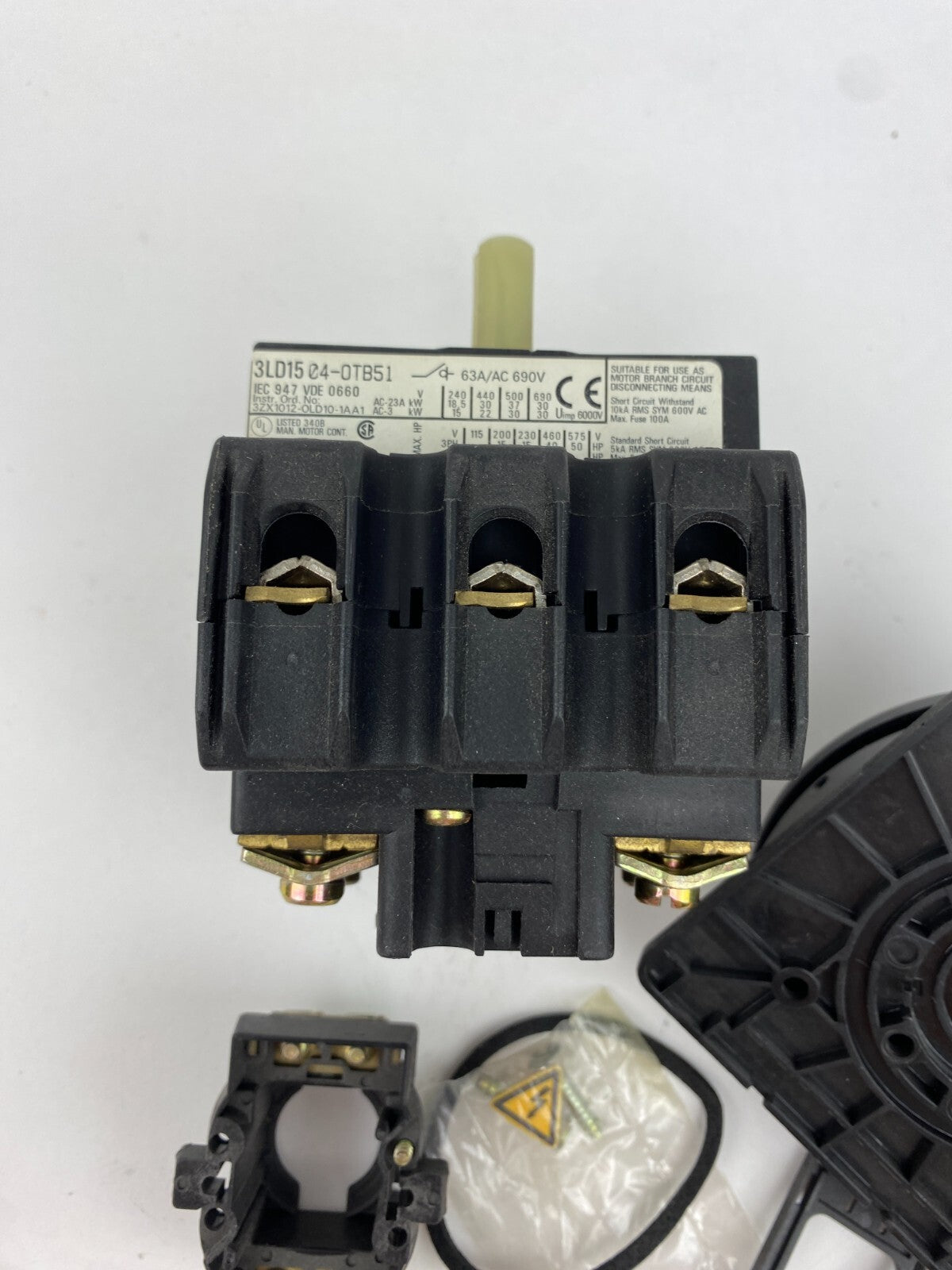 SIEMENS 3LD15 04-OTB51 63A/AC 690V