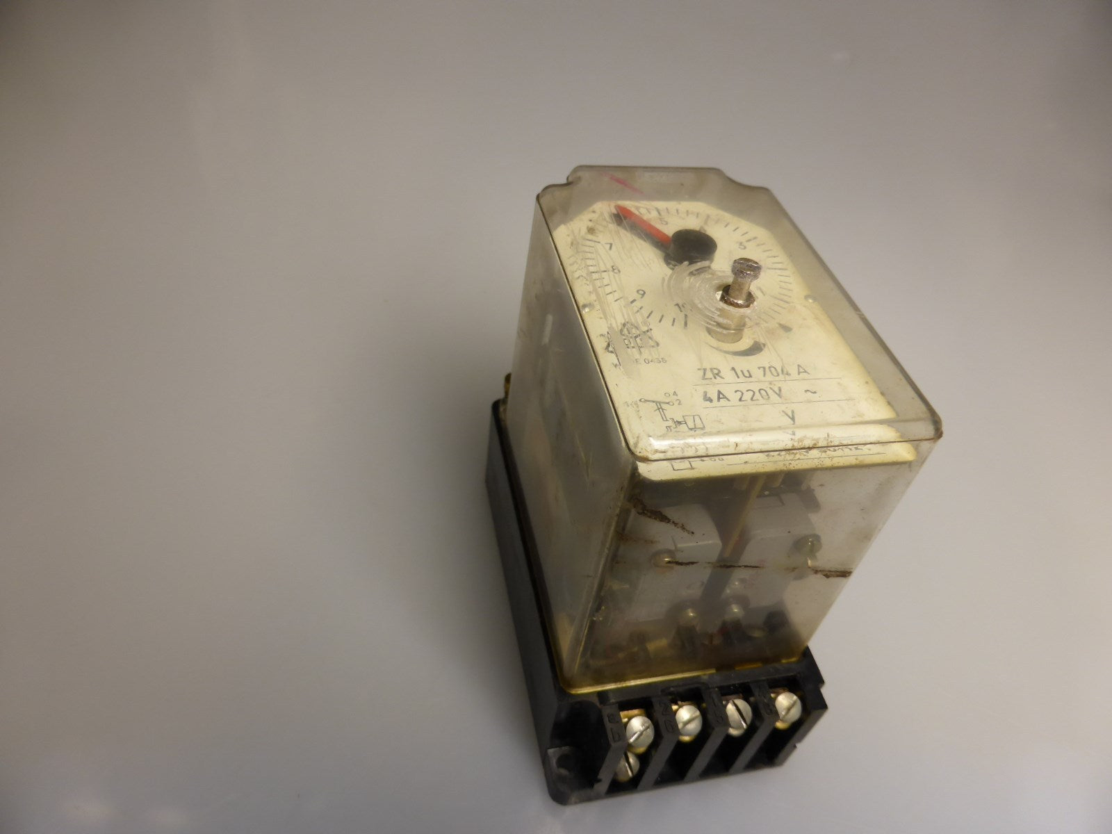 EDS 2R 1u-704 A  4A 220V AC