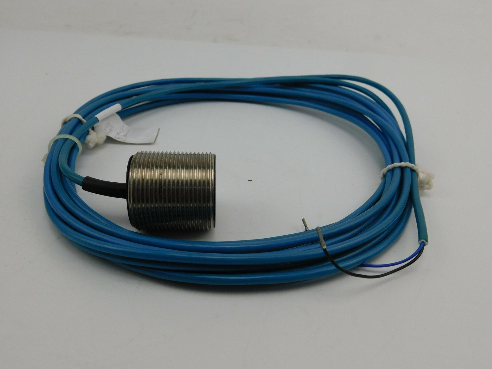 BALLUFF INDUKTIVER SENSOR BES 516-327-E3-N-05 9909