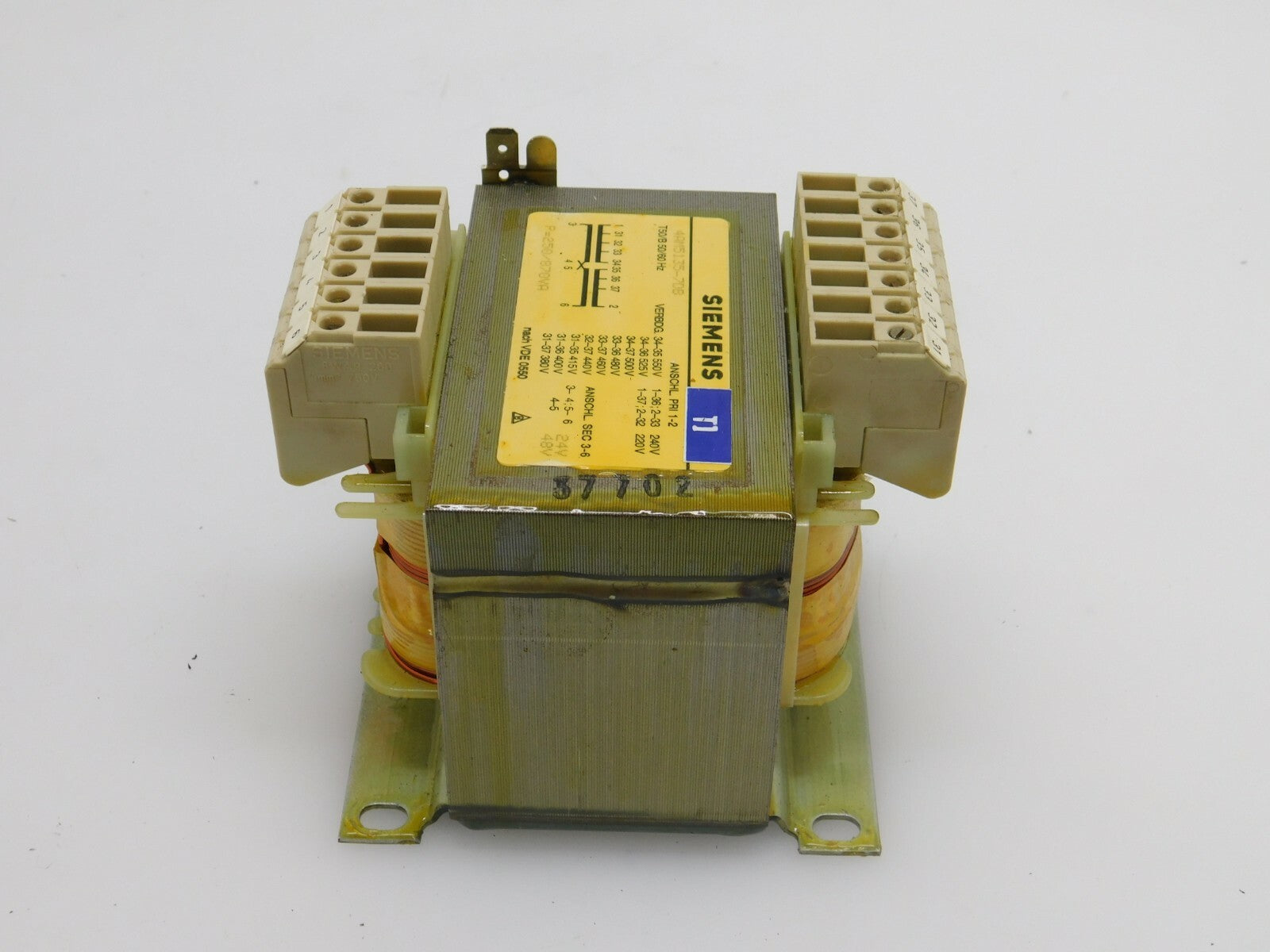 SIEMENS  4AM5135-7DB