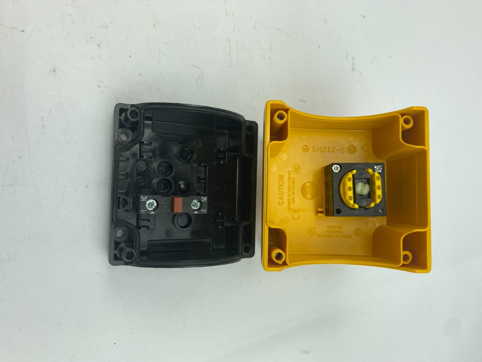 SIEMENS 3SB38