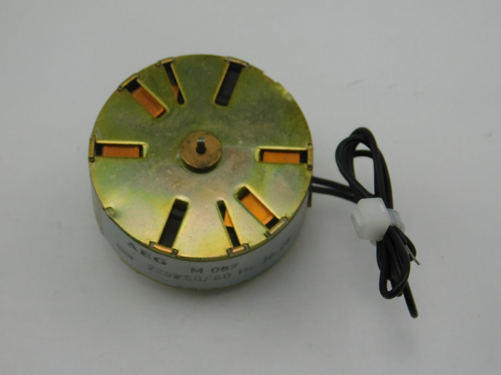 AEG M 007 220V 50/60 Hz 76.03