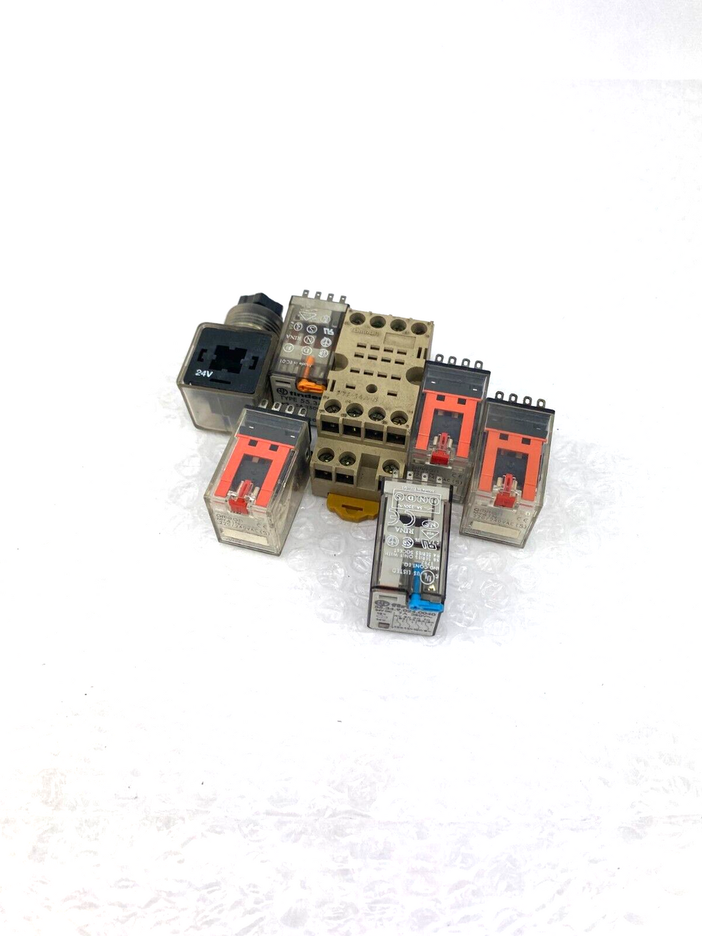 POSTEN...OMRON PYF-14A-N+MY4IN +FINDER 55.34.9.024.0040+...