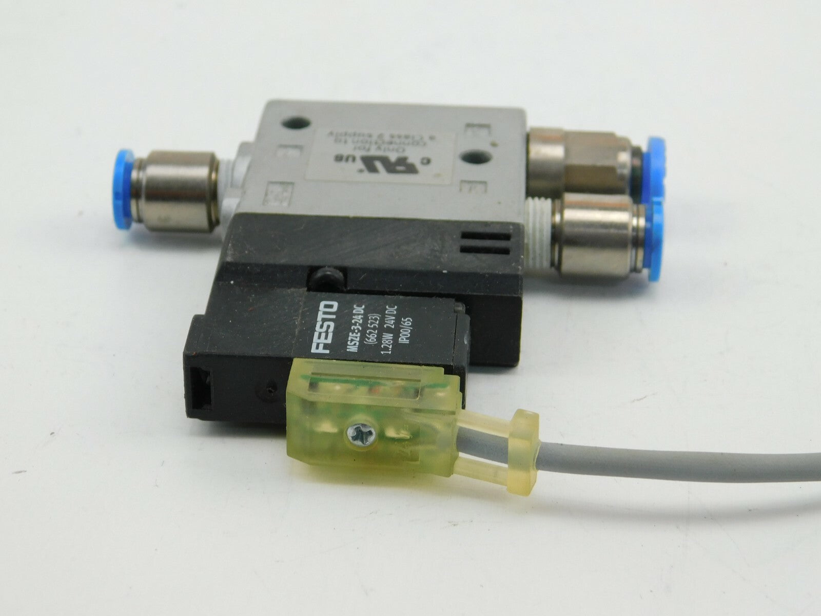 FESTO Magnetventil CPE14-M1BH 3GL-QS-6 196887 2,5 - 8Bar Ca. 1,5 Meter