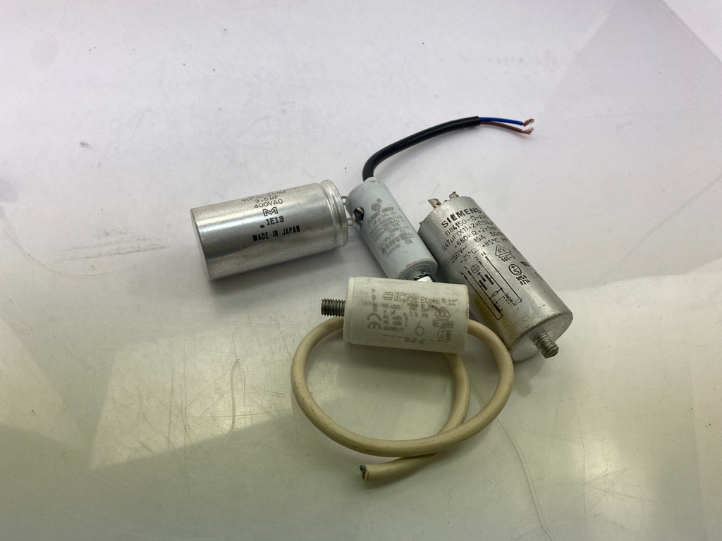 POSTEN..SIEMENS B84150-D-A 115 0,47uF(X1)+2 x 0,03 uF+Marcon 40FAL355U 3.5uF 4..