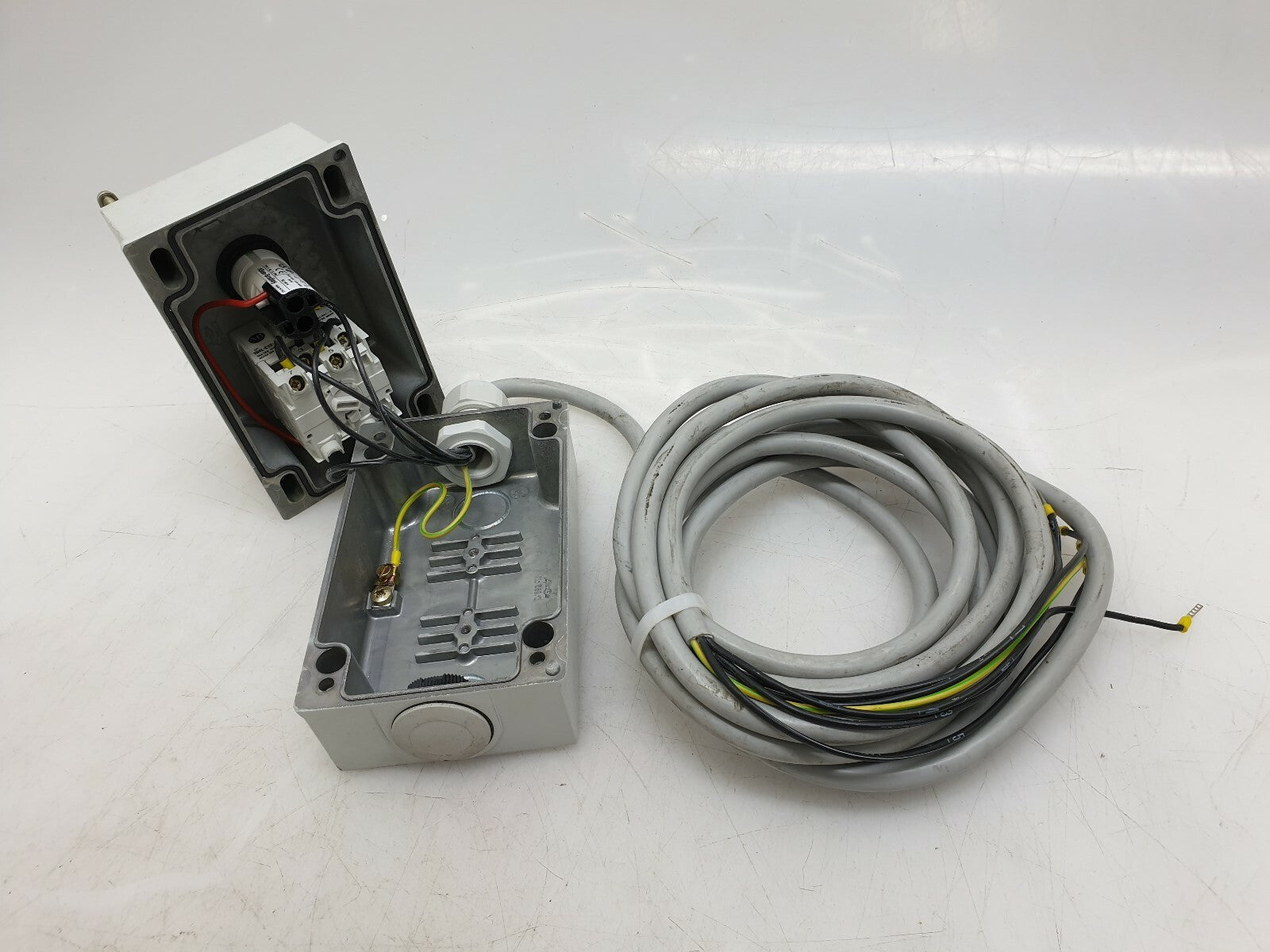 Bediengerät Bedienpult mit Allen Bradley Schalter 194L-E12 "Spannen, Entsp.,.."