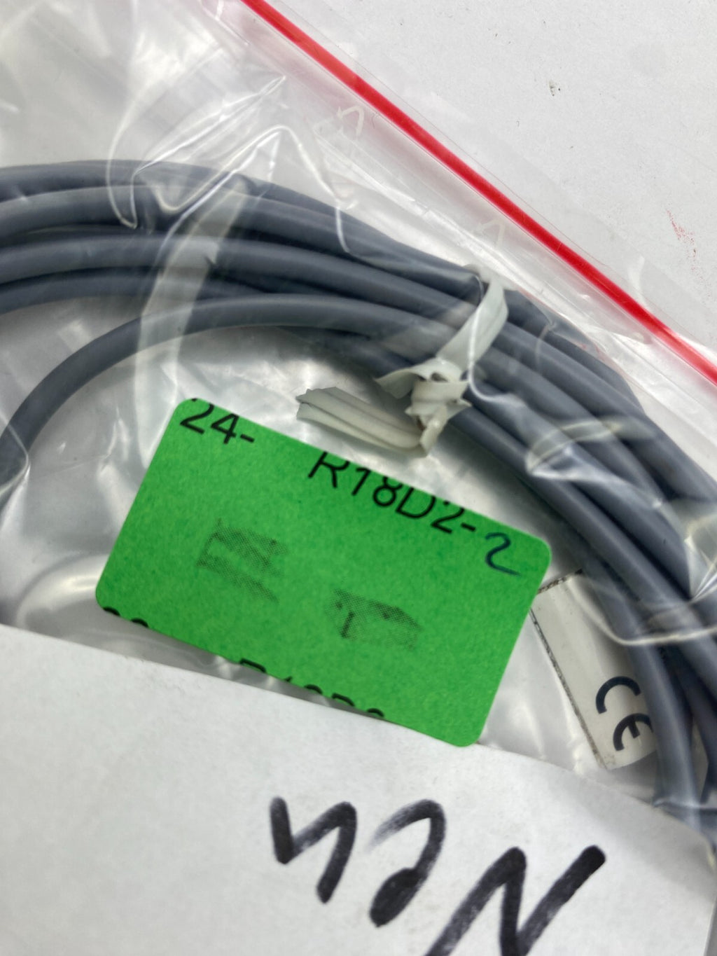BALLUFF BES 516-324-G-E4-C 10-30V DC 200mA