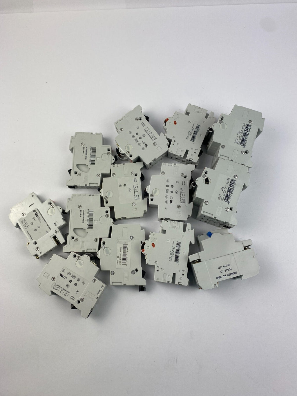 POSTEN..ABB S 201 B6+S 201 B16+S 271 K 10A+S 201 B10+F 362 25A+S 203 B16+...
