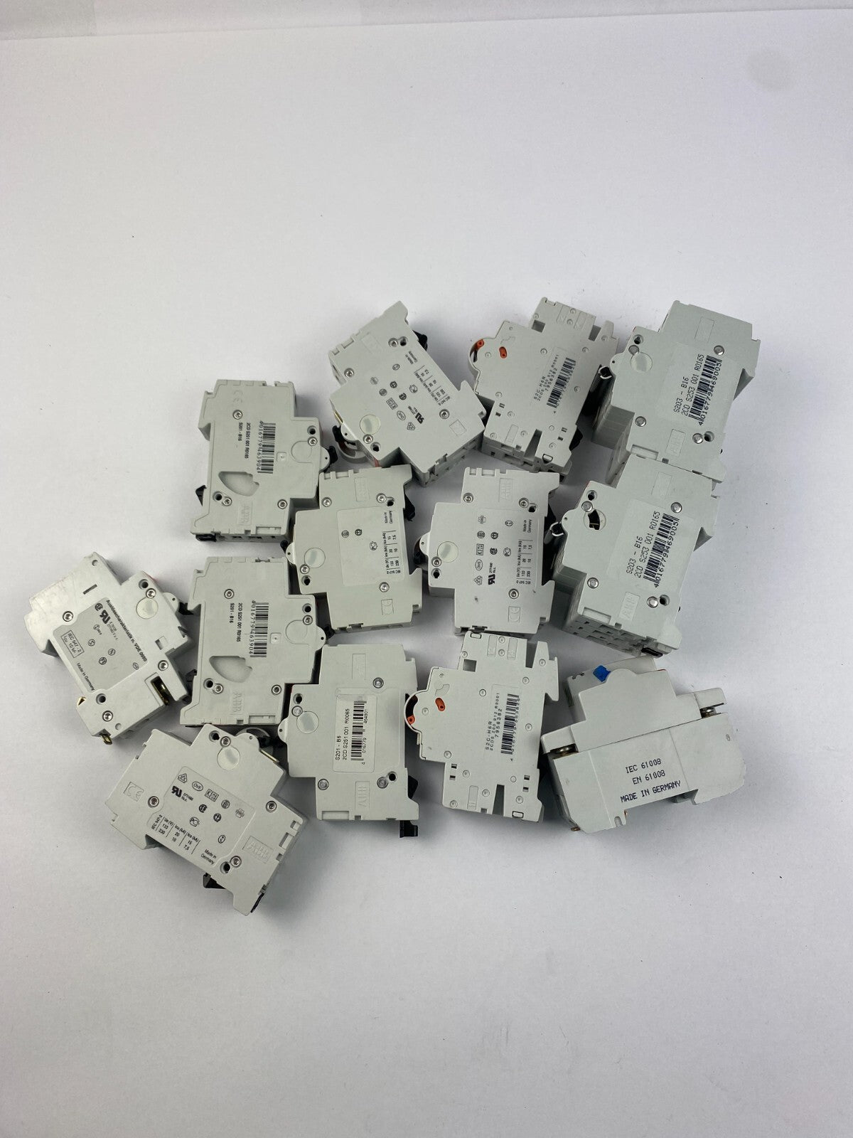 POSTEN..ABB S 201 B6+S 201 B16+S 271 K 10A+S 201 B10+F 362 25A+S 203 B16+...